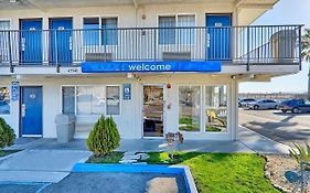 Motel 6-Lancaster, CA